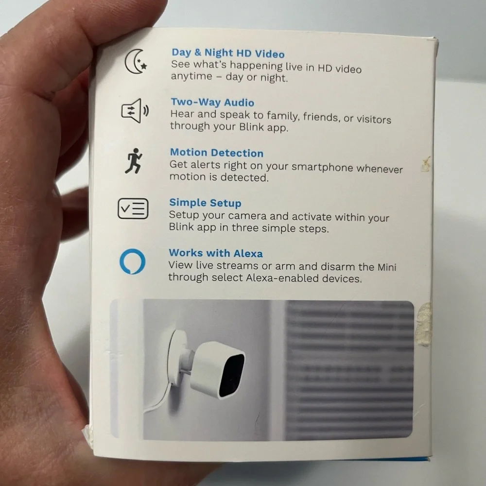 New Blink Mini Indoor Plug In HD Smart Security Camera Compact USB Power Cable